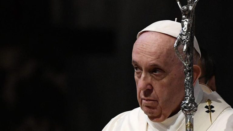 Papa Francisco “passou bem a noite”