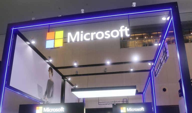 Falha global da Microsoft está afetar empresas em todo mundo