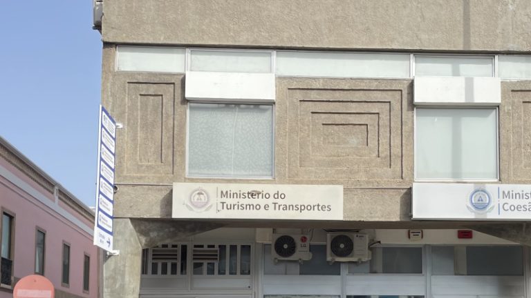 Última hora. Justiça realiza buscas no Fundo do Turismo