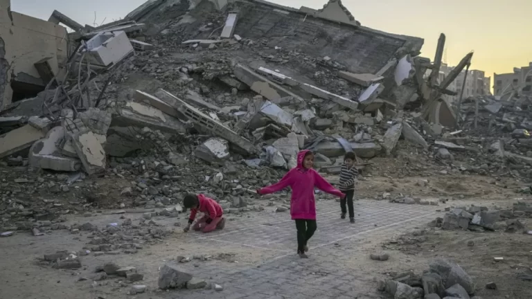 Ataque Israelita a polícia em Gaza faz 11 mortos, incluindo quatro crianças