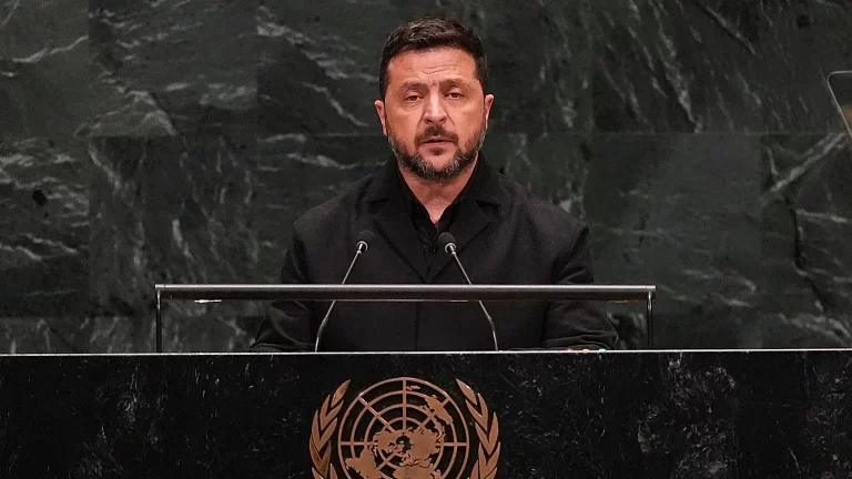 Guerra na Ucrânia volta ao centro da ONU após discurso de Zelenskyy