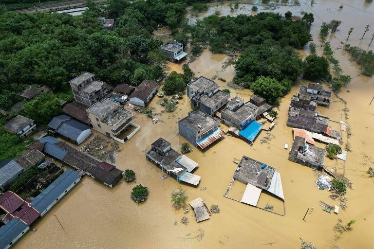 Mais de 276 mil pessoas afetadas por inundações na China