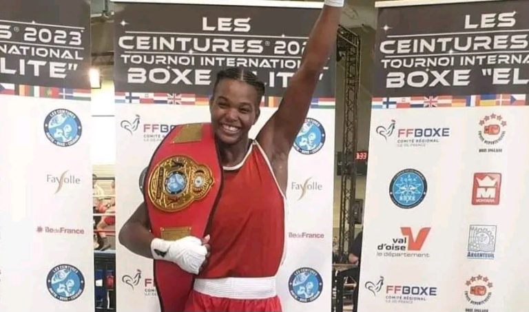 Boxe. Nancy Moreira é campeã do torneio Les Ceintures, em França
