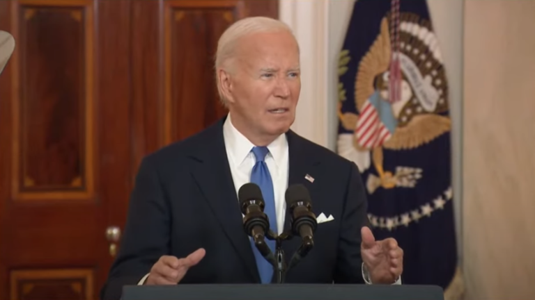 Joe Biden condena ataque a adversário político