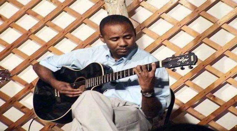 Morreu Manuel de Jesus Silva, músico, investigador e diplomata cabo-verdiano