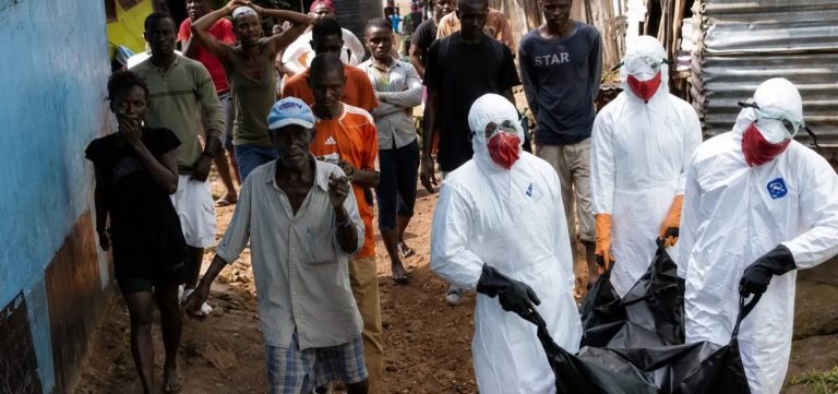 OMS alerta para risco de propagação do ébola em África
