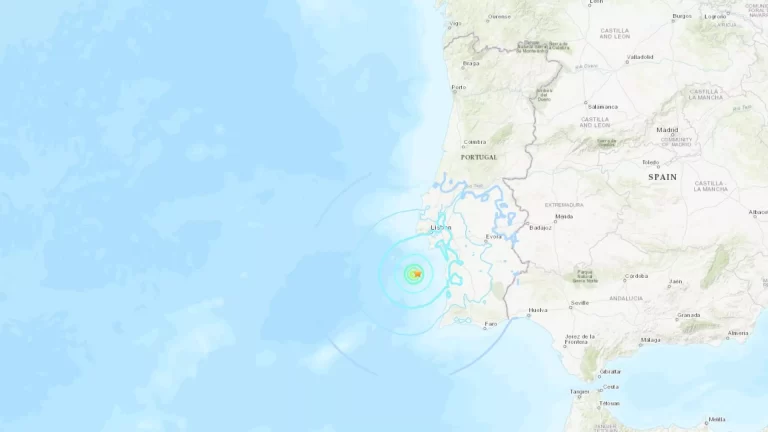 Sismo de magnitude 5,3 na escala de Richter sentido em Portugal