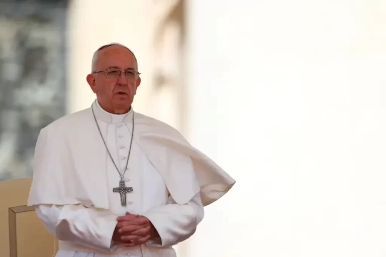 Papa Francisco expressa condolências após ataque em Sydney
