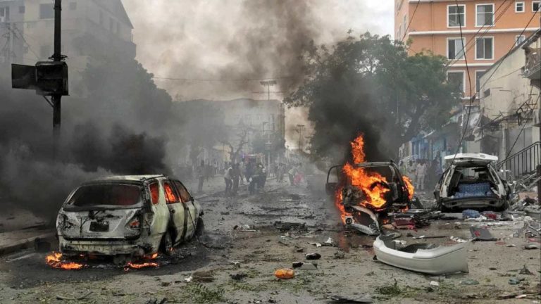 ATENTADO: Explosão em mercado somali faz 11 mortos e 10 feridos
