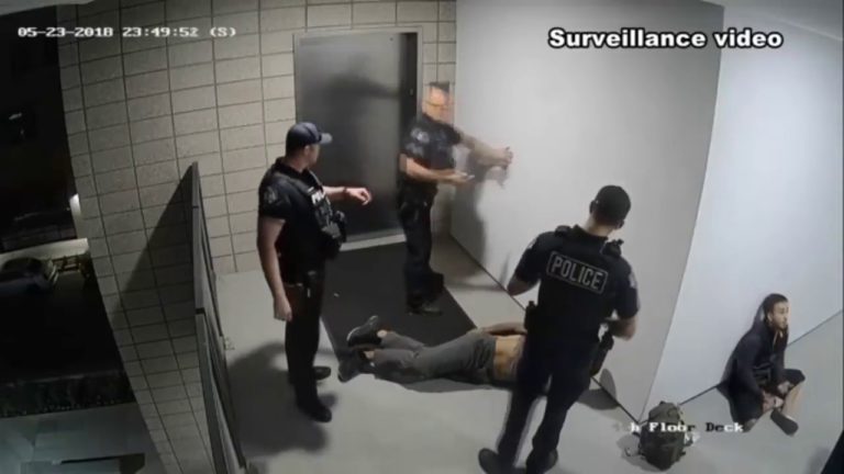 ESTADOS UNIDOS: Polícia do Arizona agride homem desarmado