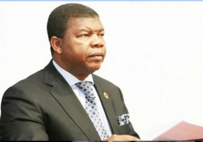 ANGOLA: Presidente anula contrato de 20 mil milhões de dólares à família de José Eduardo dos Santos