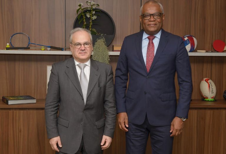 MdC encontrou-se com representante dos Negócios Estrangeiros de França