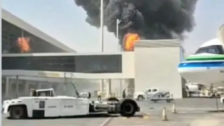 Ataque no aeroporto de Riade faz um morto e 11 feridos