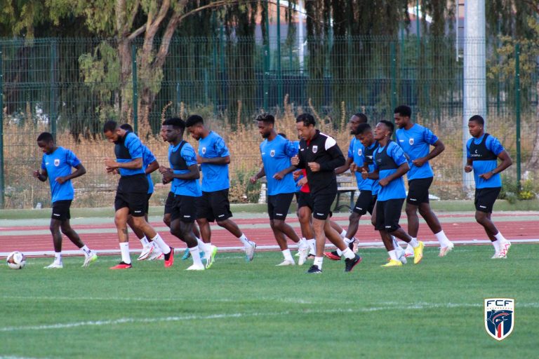 Seleção nacional de futebol inicia treinos para jogo contra Angola
