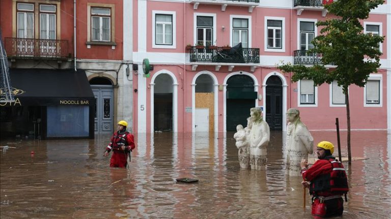 Mau tempo continua a afetar Portugal esta terça-feira