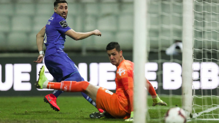 LIGA PORTUGUESA: Porto empata com Moreirense e pode ver Benfica mais perto