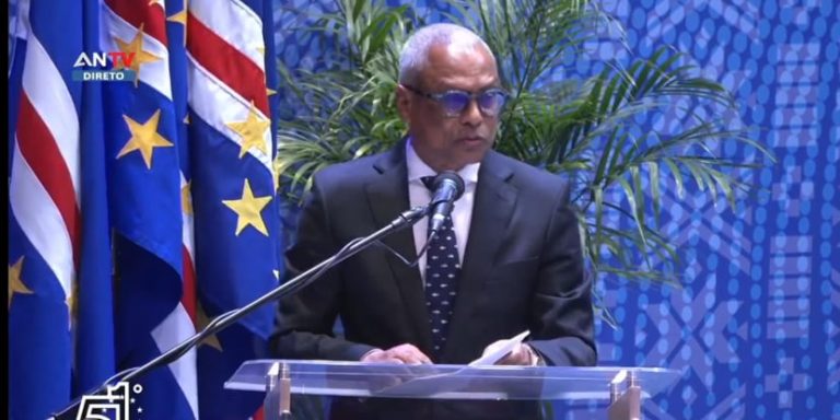Presidente da República apela à unidade, ao diálogo e à ambição no 51.º aniversário da independência