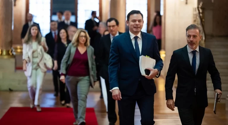Parlamento Português aprova programa do XXIV Governo