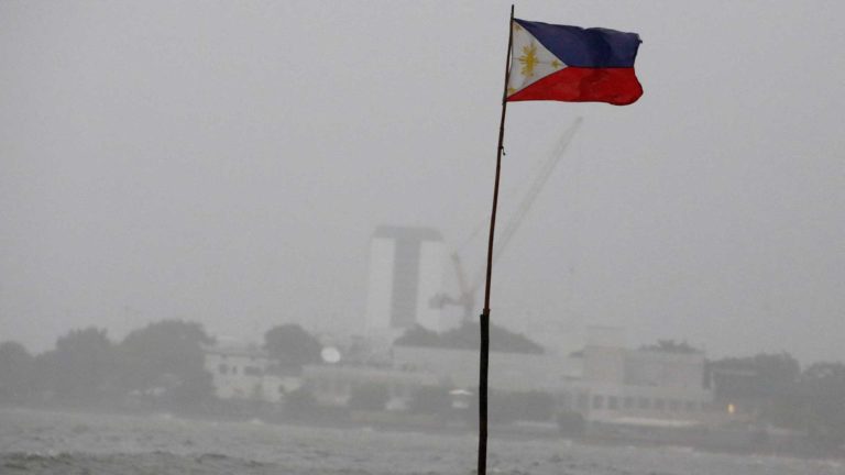 FILIPINAS: Tempestade tropical provoca 22 mortos