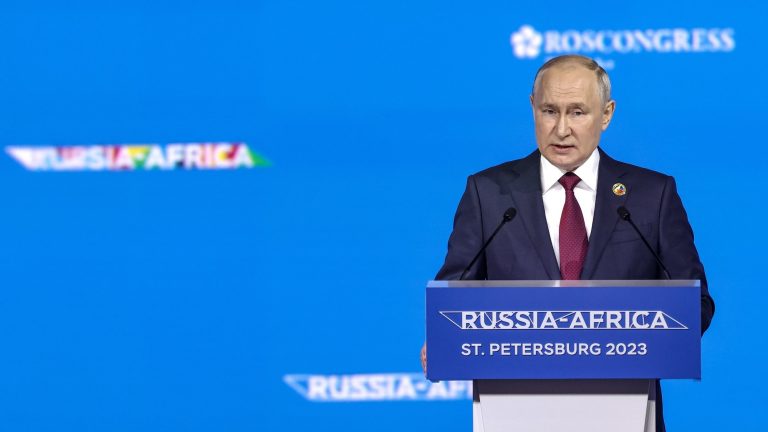 Rússia deu armas e treino a mais de 40 países em África