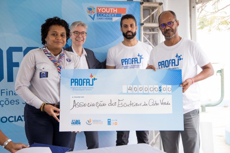 Governo financia 16 associações juvenis para responder aos desafios da juventude
