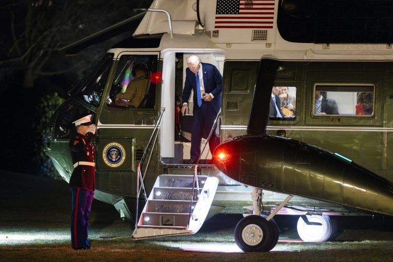 Joe Biden e Rei da Jordânia analisam guerra em Gaza