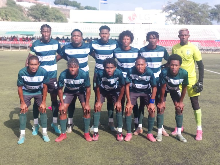 Futebol/Santiago Sul. Sporting encurta distância para Boavista