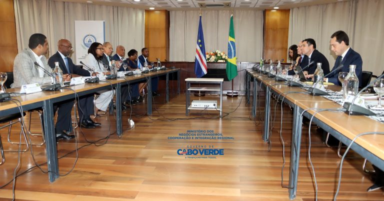 Cabo Verde e Brasil querem retomar ligações marítimas e aéreas