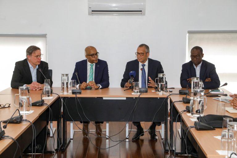 Governo assina contrato com Cabeólica para expansão do parque eólico