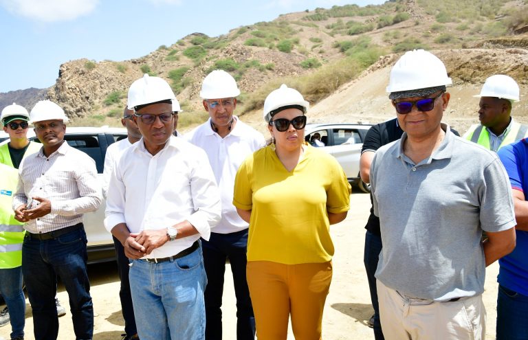 PM constata avanços nas obras de Estação de Água para abastecimento público na Brava