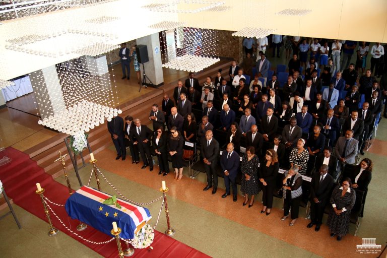 Deputado Edson Alves vai hoje a enterrar