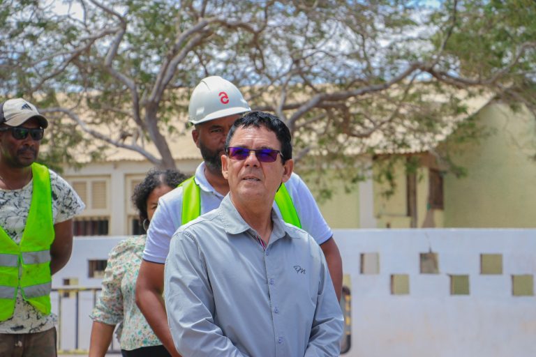 Câmara Municipal inicia asfaltagem das principais ruas de Santa Maria e Espargos