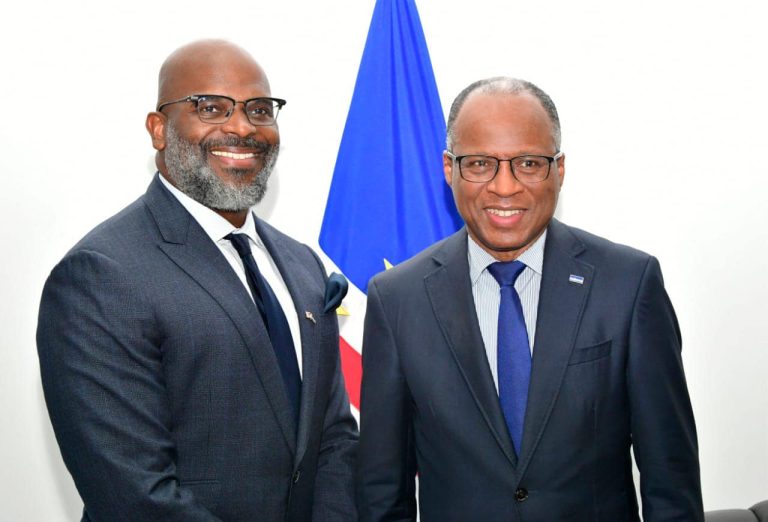 Primeiro-Ministro recebe Presidente da Fundação de Desenvolvimento Africano dos Estados Unidos