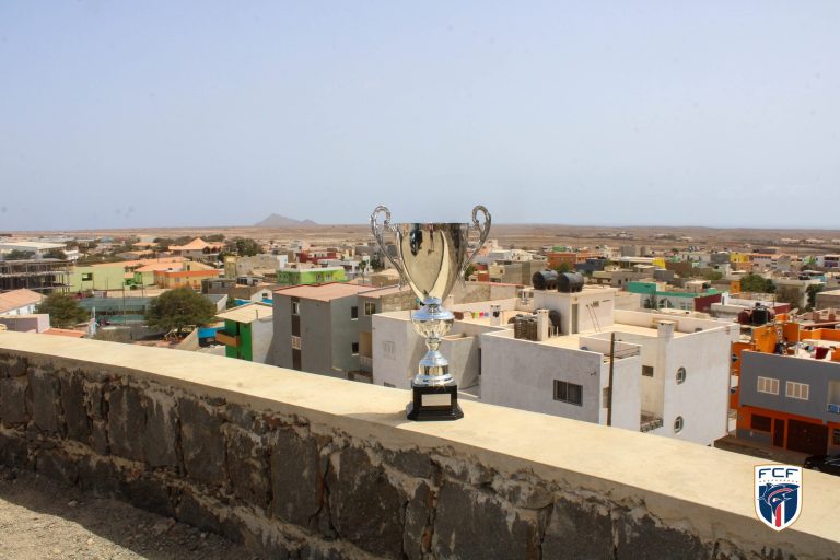 Taça de Cabo Verde. Palmeira e Mindelense disputam título hoje