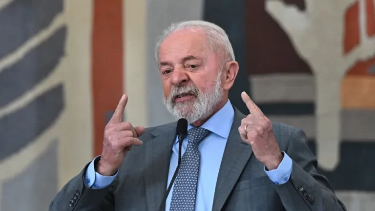Presidente Lula assume que Brasil tem dívida histórica com África