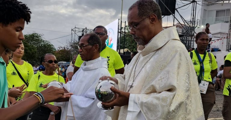 Dom Ildo Fortes apela aos jovens a encararem futuro com fé e esperança