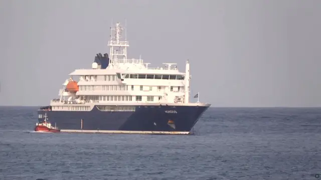Navio com surto de hantavírus ficará ao largo das Canárias até repatriamento dos passageiros