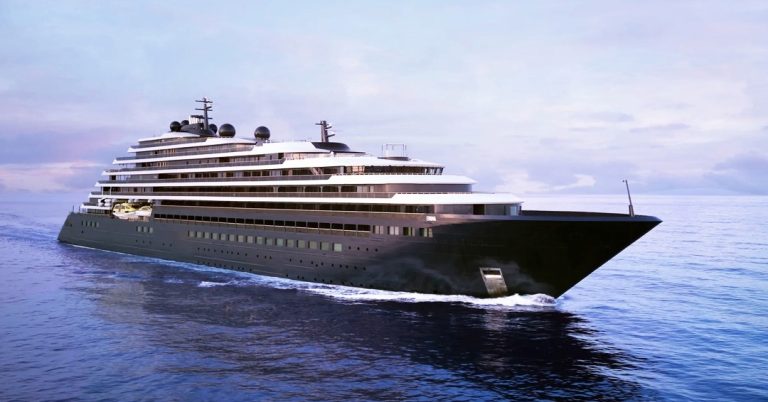 Cabo Verde recebe primeiro iate de luxo da Ritz-Carlton