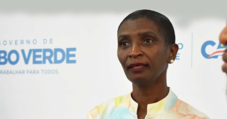 Cabo Verde está a adaptar centros de saúde para responder ao surto de dengue