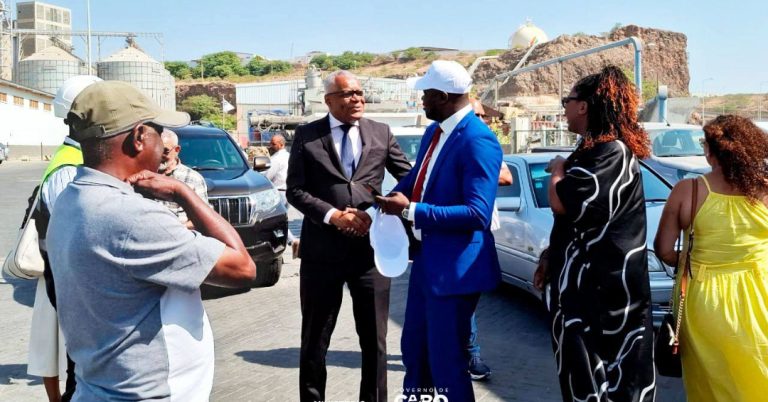 1.ª linha marítima regular com Senegal e Gâmbia promete impulsionar comércio regional