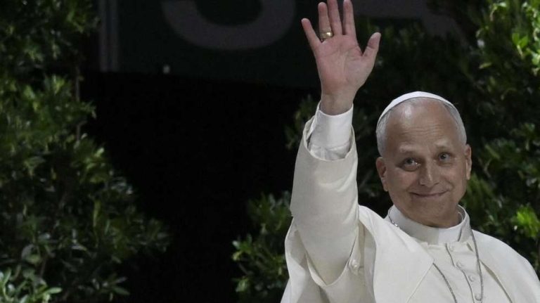 Papa critica aborto e eutanásia e apela a políticas mais humanas sobre migração