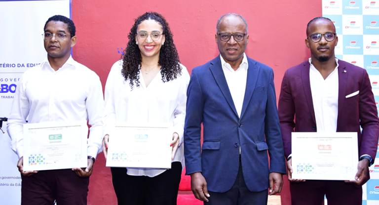 Evandro Lopes, Neryvaldo Galvão e Gabriela dos Santos vencem 3.ª edição do Prémio Científico