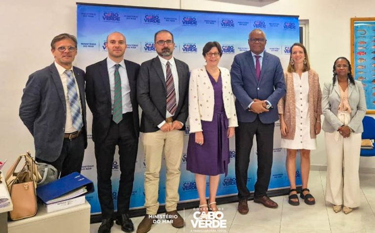 Última hora. França retoma cooperação com Cabo Verde com foco na Economia Azul