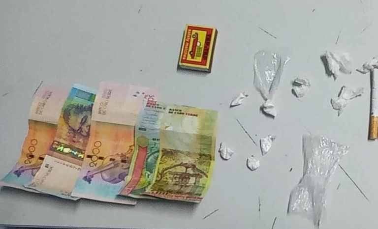 Sal. Homem detido por suspeita de tráfico tenta fuga e acaba baleado pela Polícia