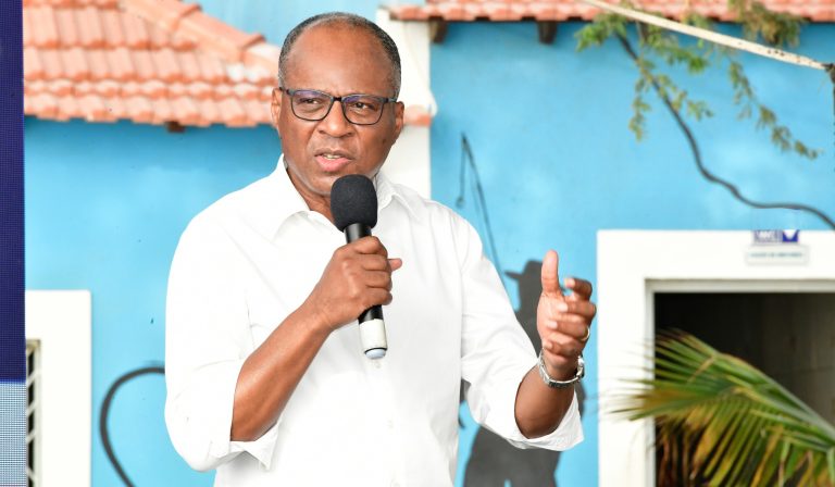 São Jorge/Longueira. Primeiro-Ministro inaugura nova estrada em São Lourenço dos Órgãos