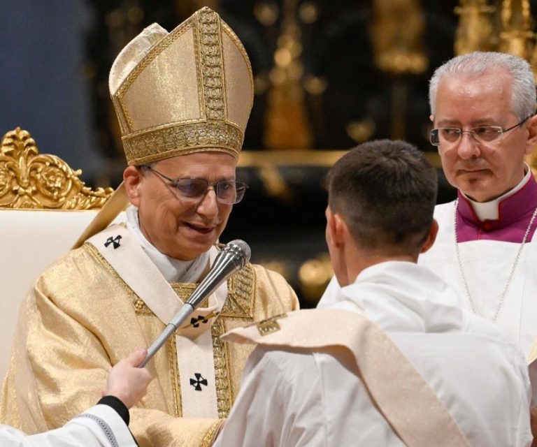 Papa Leão XIV ordena 11 novos sacerdotes para a Diocese de Roma