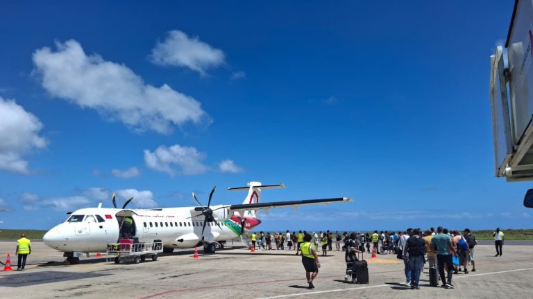 Última hora. Avião da Royal Air Marroc certificado para voos da TACV