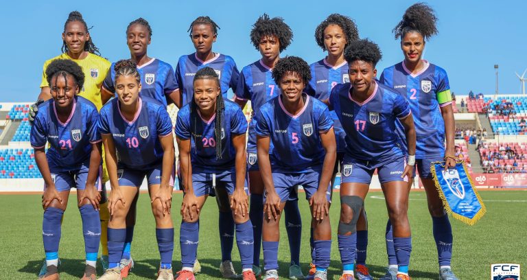 Governo atribui prémio de 10 milhões de Escudos à Seleção feminina de futebol