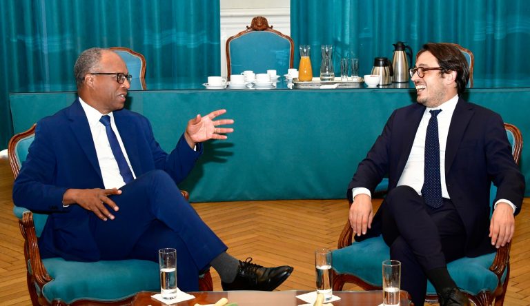 PM propõe geminação entre Marselha e uma Cidade Cabo-verdiana