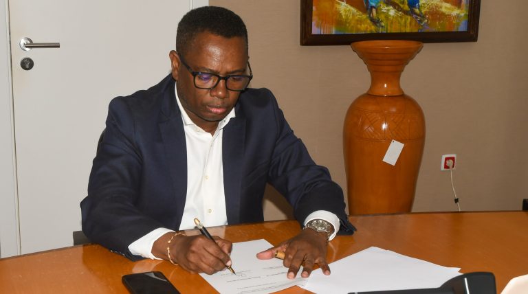 Cabo Verde recebe Apoio Orçamental Extraordinário de 500 mil Euros de Portugal